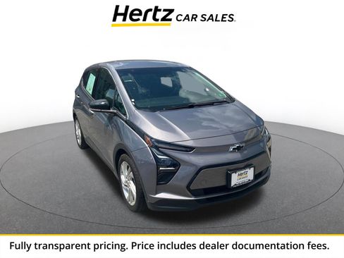 Used 2023 Chevrolet Bolt LT w/ Driver Confidence Package FWD image 1