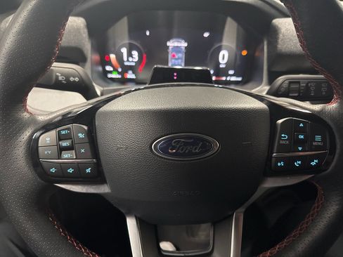 Used 2025 Ford Explorer ST-Line w/ ST-Line Street Pack image 27