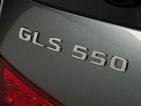 Used 2017 Mercedes-Benz GLS 550 GLS 550 Sport Utility 4D w/ Driver Assistance Package image 11