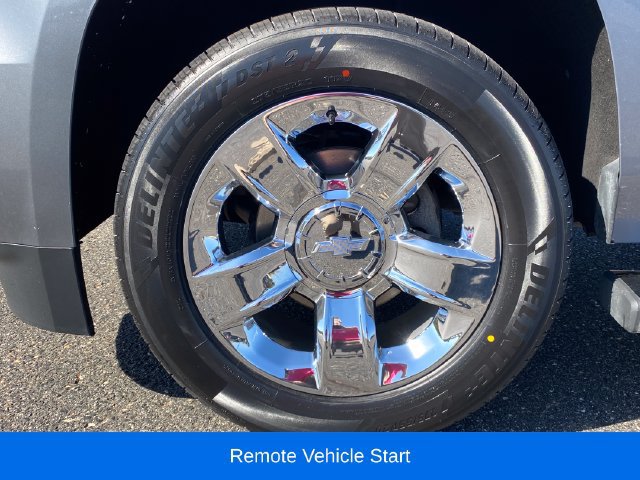 Used 2019 Chevrolet Suburban LT w/ LT Signature Package AWD/4WD image 25