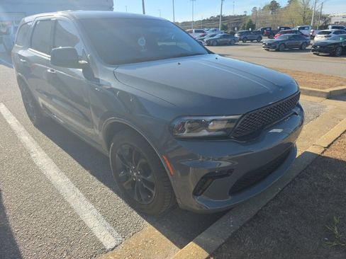 Used 2021 Dodge Durango SXT image 9
