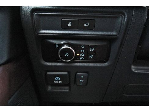 Used 2023 Ford Expedition Max Limited AWD/4WD image 19