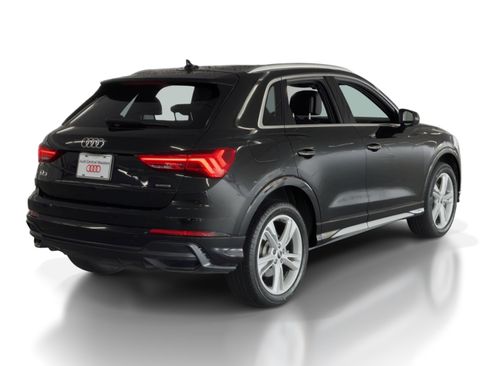 Certified 2022 Audi Q3 2.0T Premium image 9