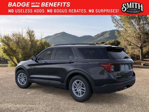 New 2026 Ford Explorer Active RWD image 5