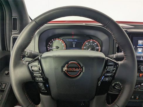 Used 2025 Nissan Frontier PRO-4X w/ Pro Convenience Package image 12