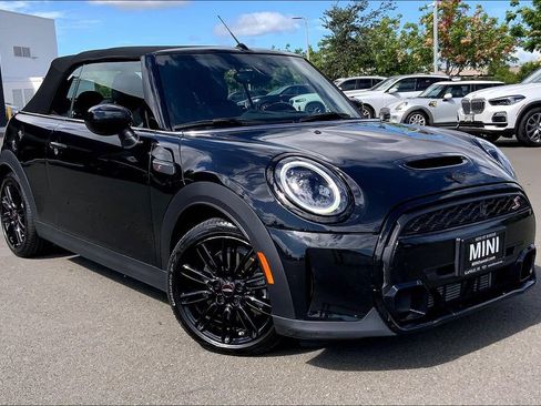 Used 2023 MINI Cooper S w/ Signature Upholstery Package FWD image 34