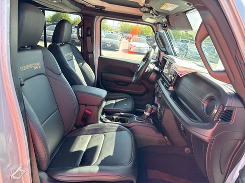 Used 2024 Jeep Wrangler Unlimited Rubicon 392 AWD/4WD image 25