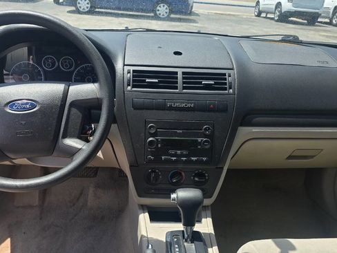 Used 2007 Ford Fusion S FWD image 9