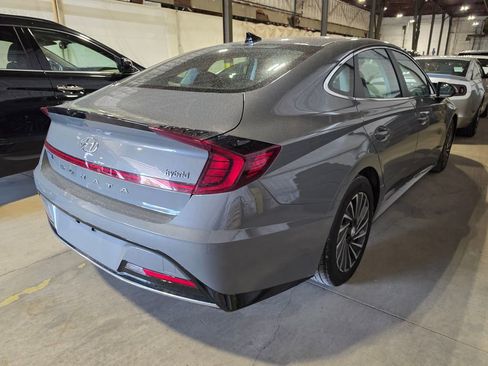 Used 2022 Hyundai Sonata SEL FWD image 2