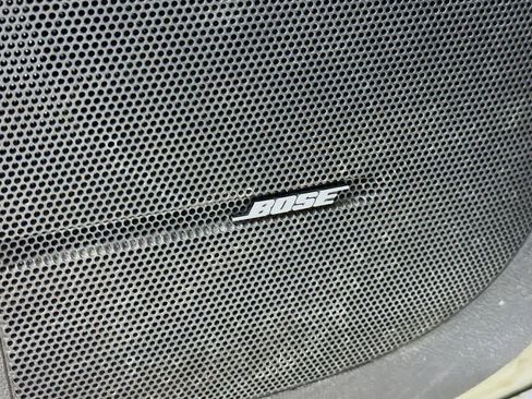 Used 2012 GMC Acadia SLE image 30