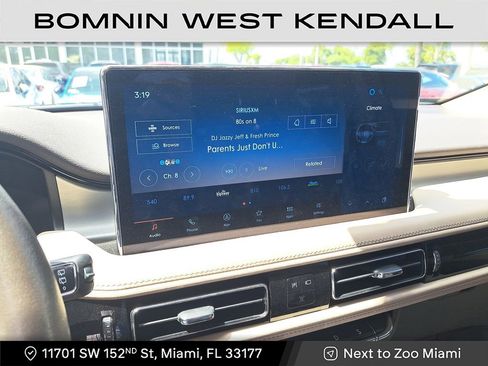 Used 2023 Lincoln Nautilus AWD w/ Premium Package image 28