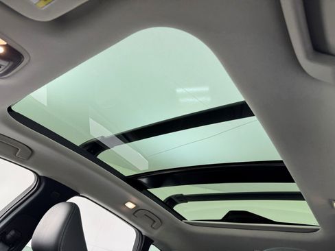 Used 2023 INFINITI QX50 Sensory w/ Accent Package image 12