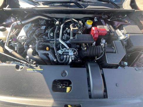 Used 2025 Nissan Sentra SV FWD image 32