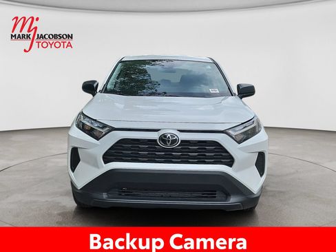 Used 2025 Toyota RAV4 LE FWD image 3