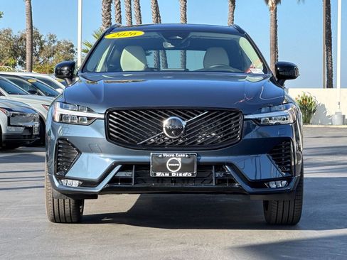 New 2026 Volvo XC60 B5 Ultra w/ Protection Package Premier image 8