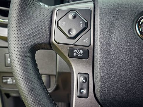Used 2023 Toyota Tacoma TRD Off-Road w/ Technology Package AWD/4WD image 19