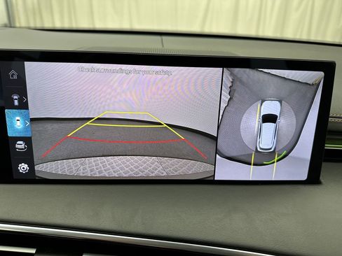 Certified 2026 Genesis GV70 3.5T Sport Prestige image 17