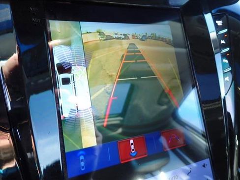 Used 2019 Cadillac Escalade ESV Luxury image 25