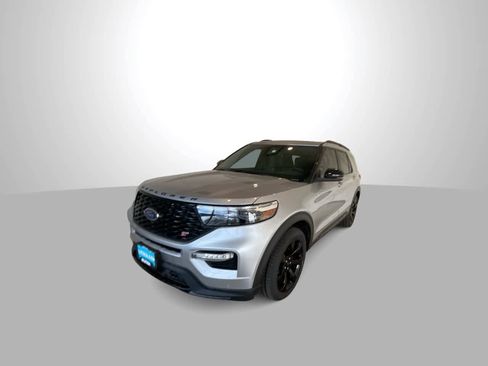Used 2020 Ford Explorer ST w/ ST Street Pack AWD/4WD image 3