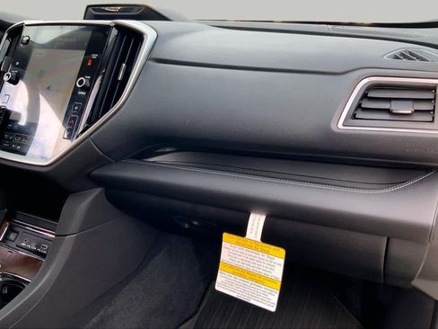 Used 2025 Subaru Ascent Touring AWD/4WD image 19