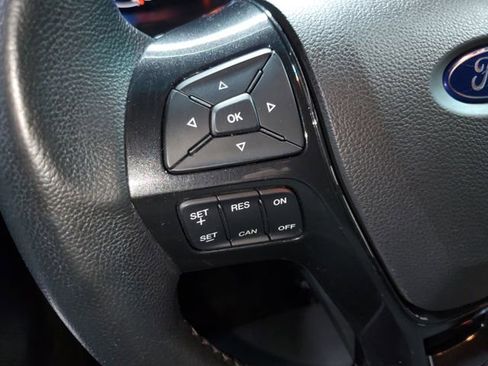 Used 2017 Ford Explorer XLT image 15