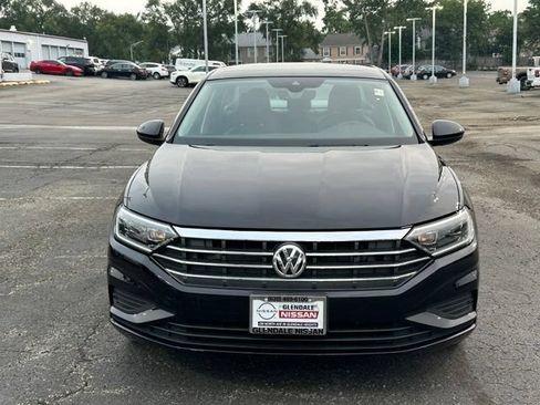 Used 2021 Volkswagen Jetta SEL FWD image 2