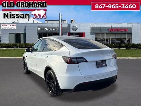 Used 2022 Tesla Model Y Long Range image 7