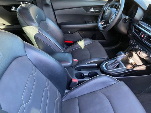 Certified 2021 Kia Forte GT-Line image 5