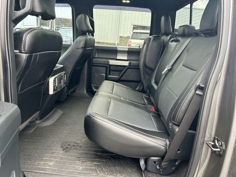 Used 2016 Ford F150 Lariat w/ Equipment Group 502A Luxury AWD/4WD image 8