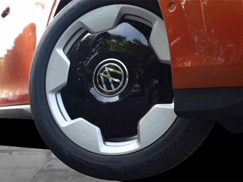 New 2025 Volkswagen ID. Buzz Pro S Plus image 3