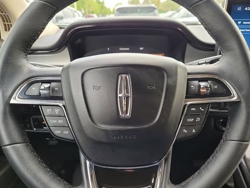 Certified 2023 Lincoln Nautilus FWD w/ Premium Package image 21