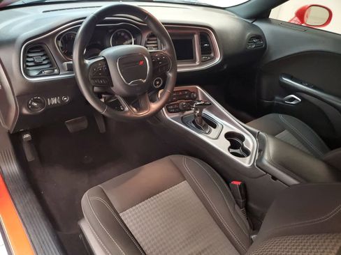 Used 2020 Dodge Challenger SXT RWD image 2