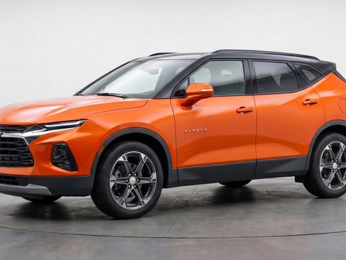 Used 2025 Chevrolet Blazer LT FWD image 3
