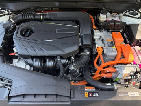 Used 2025 Hyundai Sonata SEL FWD image 32