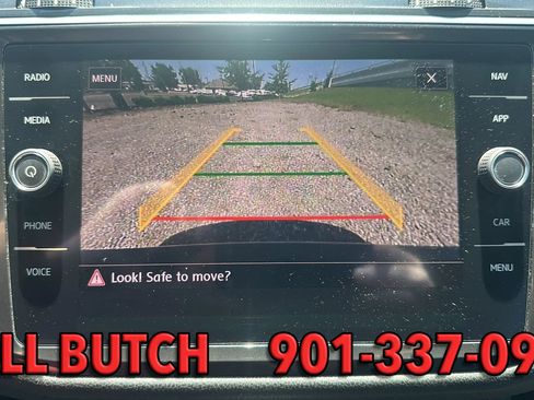 Used 2018 Volkswagen Tiguan SEL FWD image 14