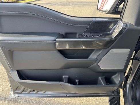 Used 2022 Ford F150 XLT w/ Equipment Group 302A High image 16