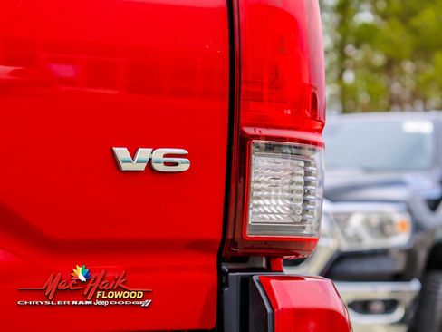 Used 2022 Toyota Tacoma SR image 8