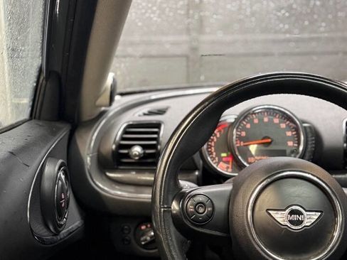 Used 2016 MINI Cooper Clubman image 18