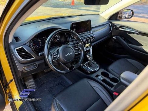 Used 2022 Kia Seltos SX AWD/4WD image 32