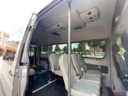 Used 2012 Mercedes-Benz Sprinter 2500 image 23