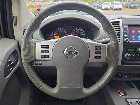 Used 2021 Nissan Frontier SV w/ Midnight Edition Floor Mats AWD/4WD image 20