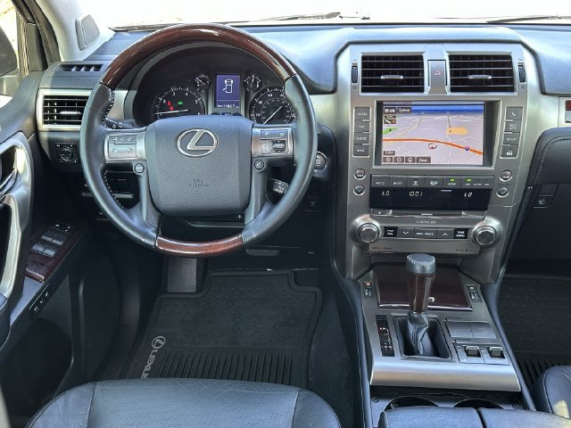 Used 2018 Lexus GX 460 Premium w/ Premium Package AWD/4WD image 11