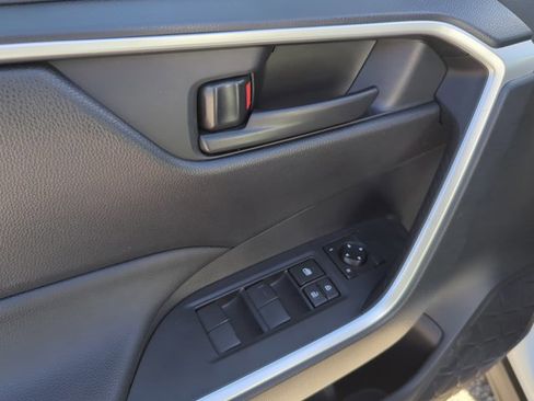 Used 2023 Toyota RAV4 LE FWD image 8