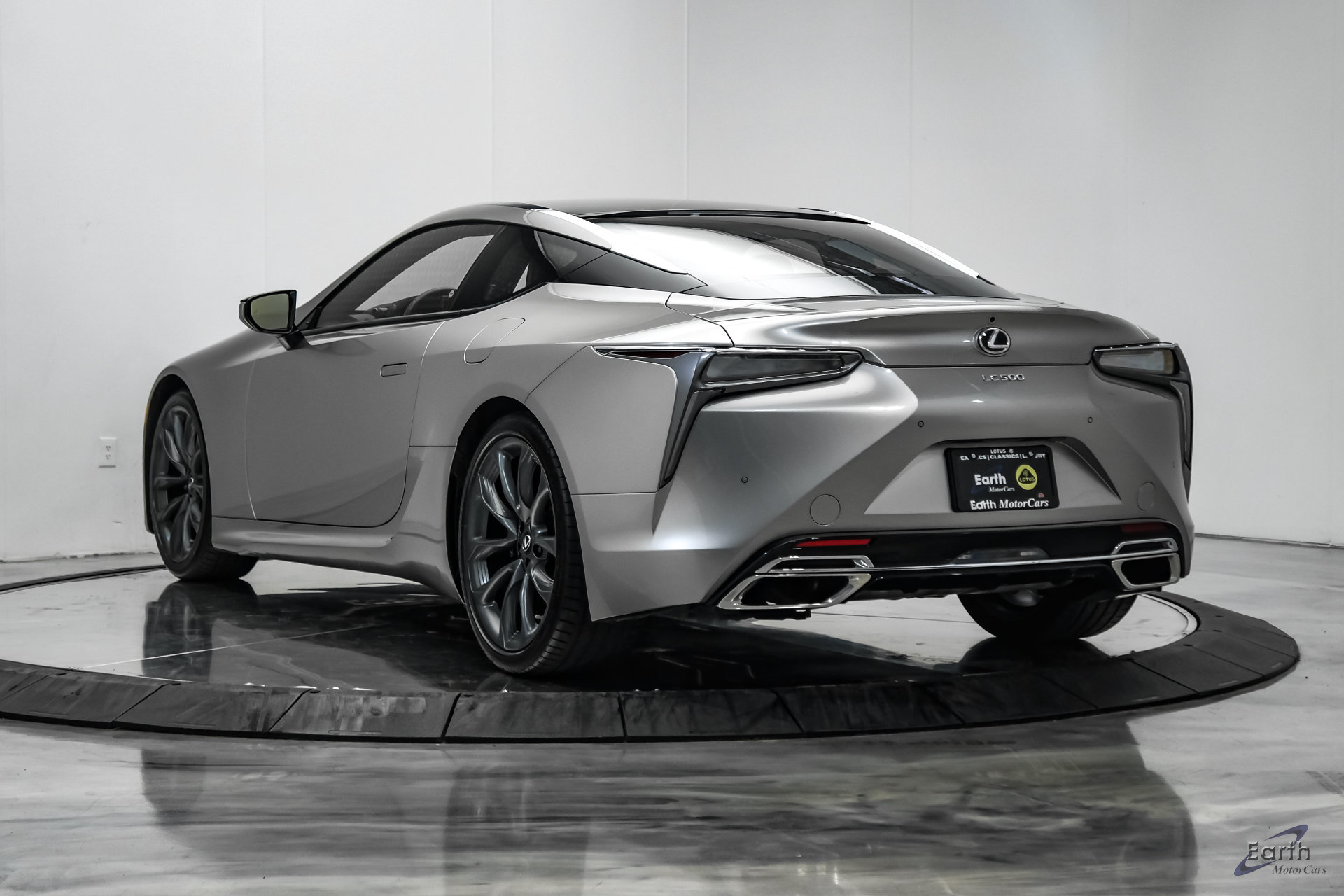 Used 2018 Lexus LC 500 Coupe w/ Performance Package RWD image 12