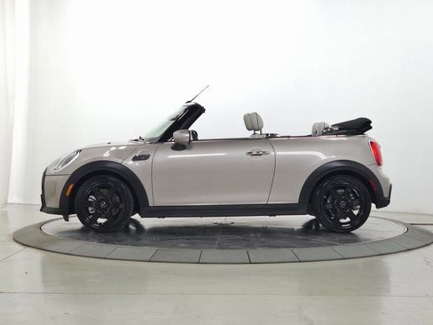 Used 2023 MINI Cooper S w/ Signature Upholstery Package image 4