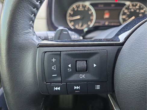 Used 2022 Nissan Pathfinder SL FWD image 20