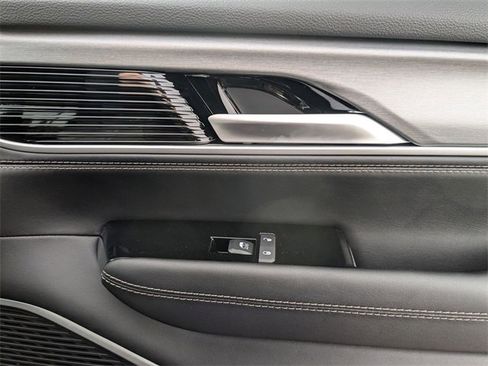 New 2025 Jeep Wagoneer Series II image 38