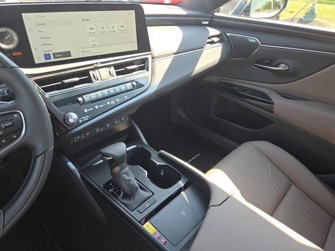 New 2025 Lexus ES 350 350 Luxury image 39