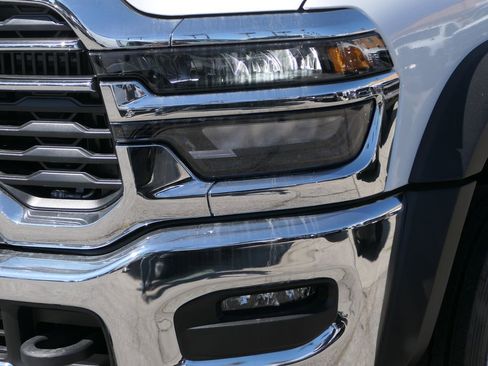 New 2026 RAM 5500 Tradesman w/ Chrome Appearance Group image 9