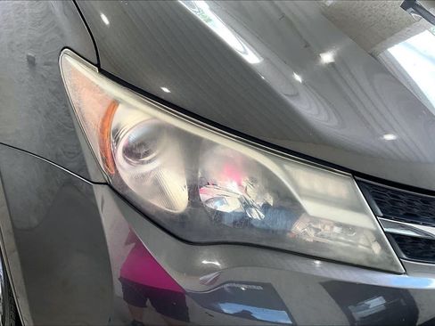 Used 2013 Toyota RAV4 LE FWD image 25